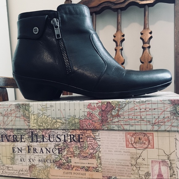 naturalizer haley booties